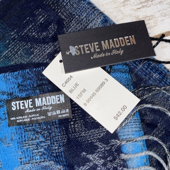 NWT Steve Madden Mid-Weight Ombré Paisley Muffler Scarf-Blue - Picture 6 of 6